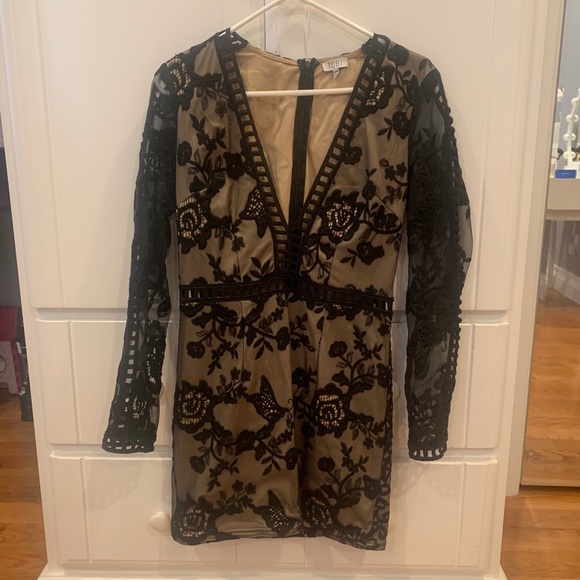 Tobi Embroidered Bodycon Dress - Picture 3 of 5